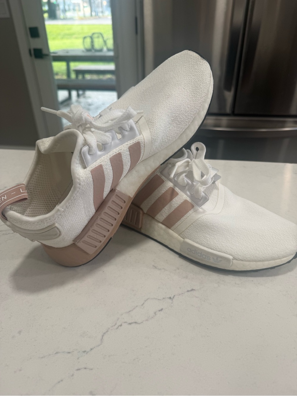 adidas NMD R1 White Blush Pink Solid Lace Up Cushioned Knit Low Top Sneaker 7.5